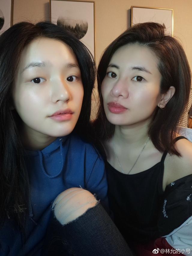 林允小号再晒素颜照,接地气才是最真实的她,网友瞬间路转粉!