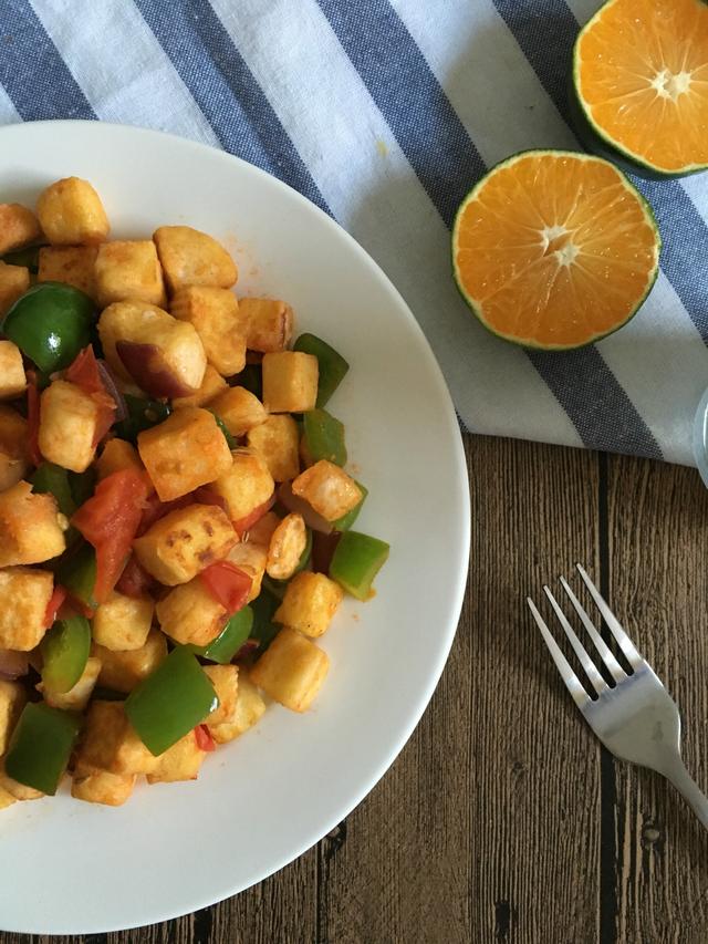 蔬菜丁炒馒头剩馒头也有春天