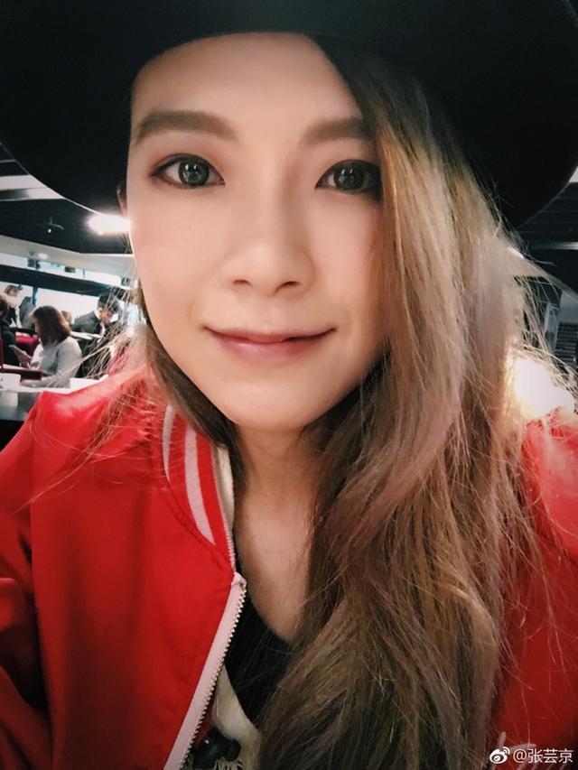 34岁张芸京美出新高度,长发飘飘瞬间变女神,引来网友纷纷表白!