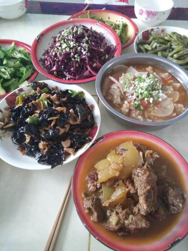 家常便饭 虽然不精致但是味道独特