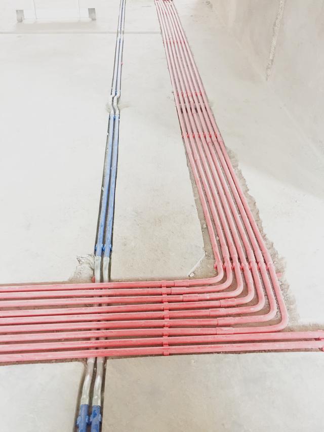 好多人装修电线都不装地上,问老师傅才知道,真想把家里拆了重做