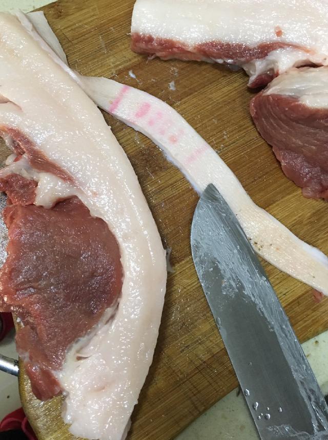 春节猪肉吃不完,大厨教你这样做,好吃还易制,1年都不会坏