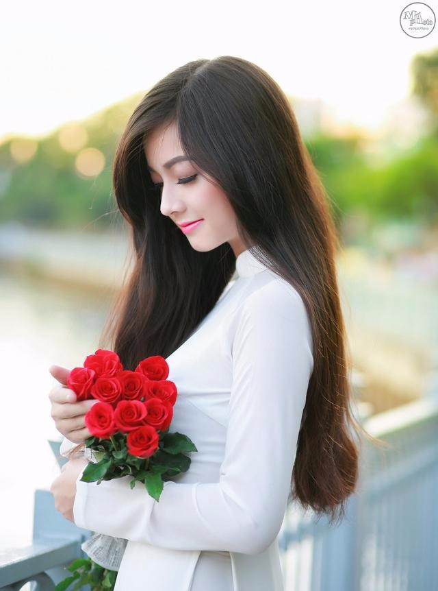 很清纯的越南妹子