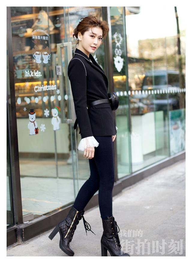 周丽淇最新街拍look,把西装穿出利落又飒气的姑娘