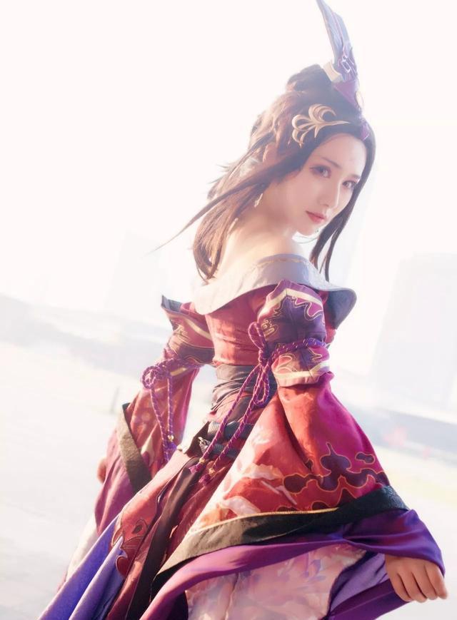 裙罗曳地苏流畔醉海潮声不知卿少年锦衣卫花道常cos