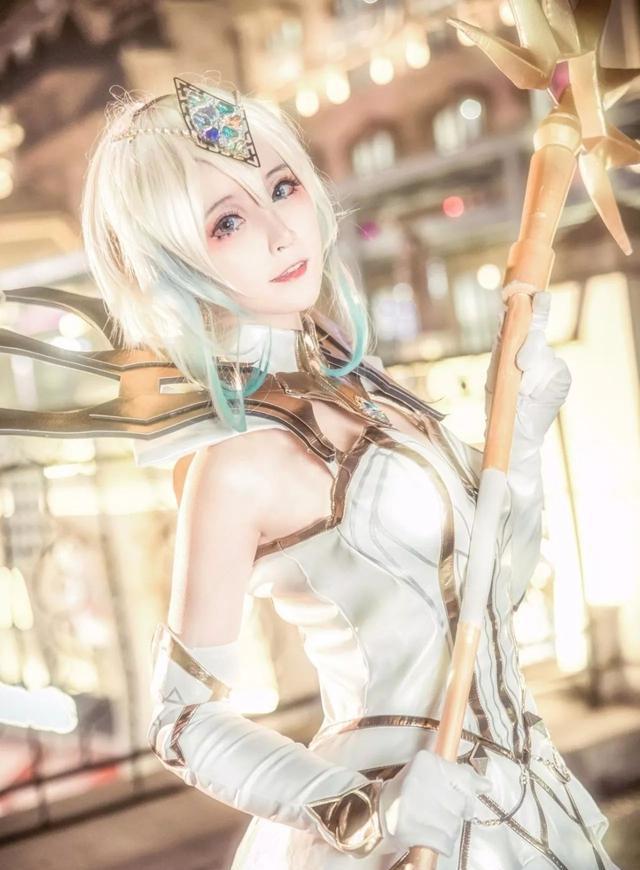 我们的coser小姐姐cn:yui金鱼 喜欢吗?(*^__^*) 嘻嘻