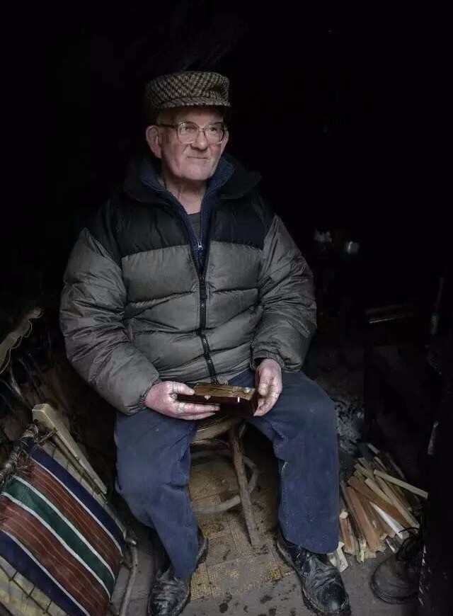 世界上最有钱的流浪汉过世了