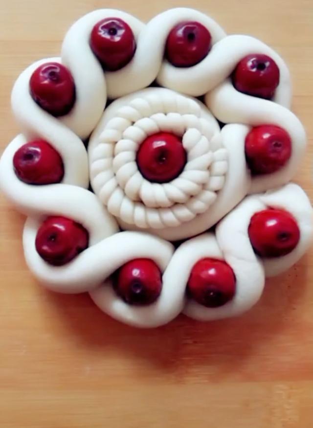 不一样的枣馒头!大人孩子都爱吃哦!