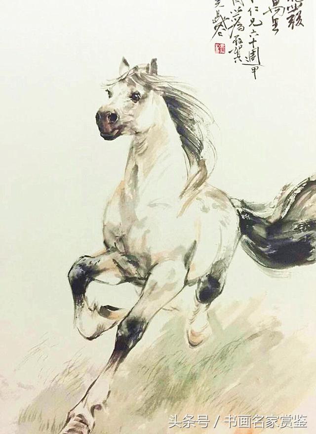 敦睦堂主人 晁谷先生在自己的作品前