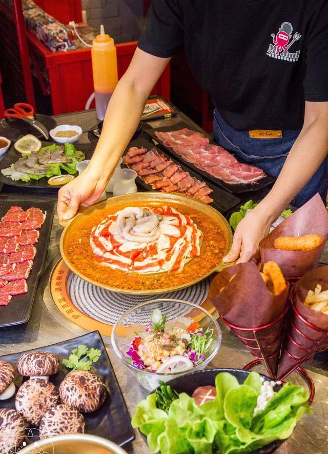 华发新城无油无烟韩式烤肉4人吃撑才288元