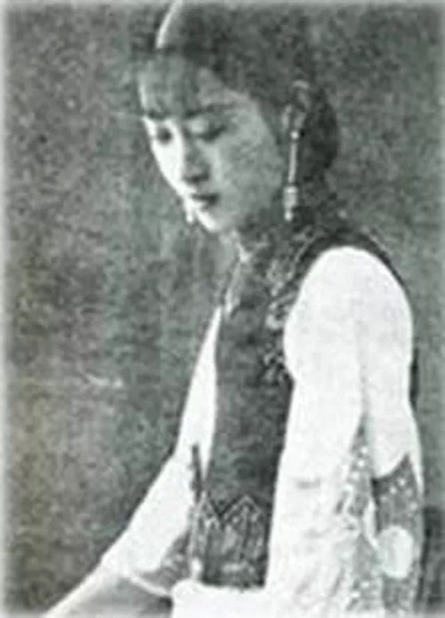 风流名媛唐怡莹:溥杰是她丈夫,民国四公子有两个是她情人