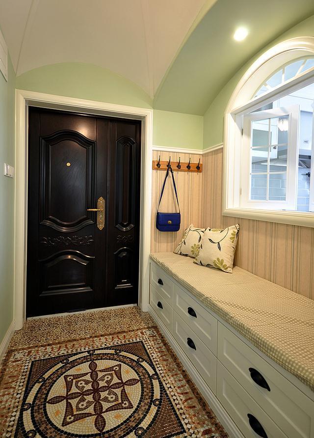 进门的榻榻米鞋柜被纷纷效仿134平美式风格新家很不错