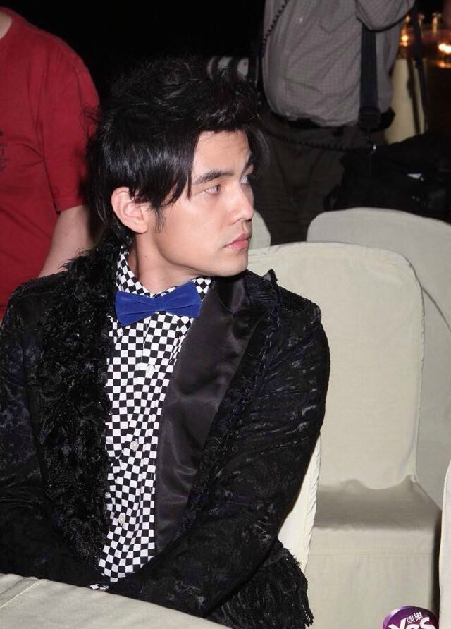 粉丝福利周杰伦罕见活动照片只爱这个飞机头