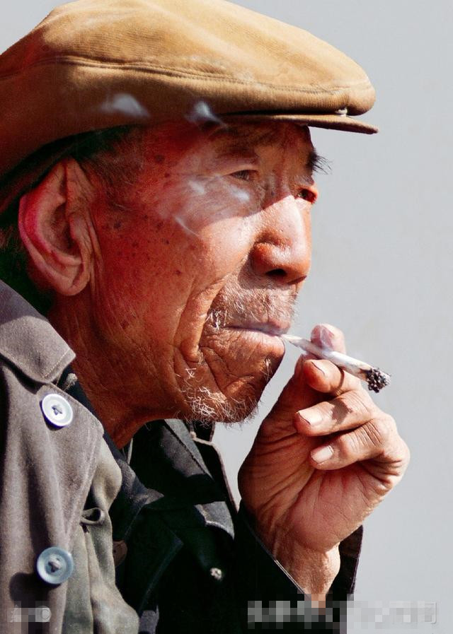 父亲|老汉|李汉伟_新浪网