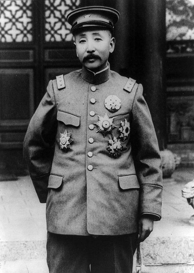 富贵险中求,东北老疙瘩挨了一枪,换来了牛叉闪闪的未来生涯