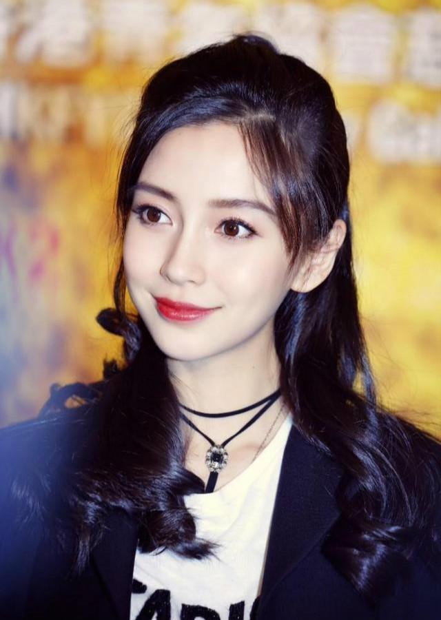 明星也会穿错!赵丽颖因为这张图被称"土丽"!|赵丽颖|明星|皮裤_新浪新