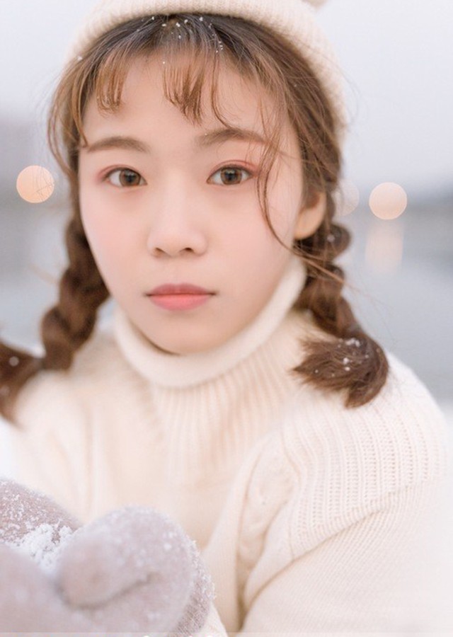 英伦范女生扎小辫子雪地纯净唯美写真