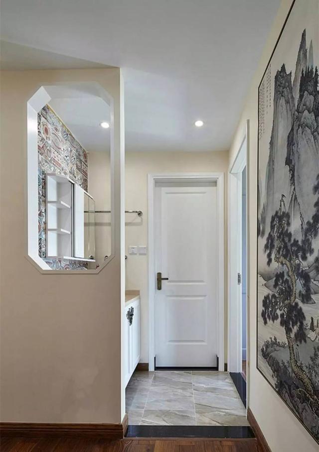 卫生间门应该向里开还是向外开好,看完下面才知道,多少人都做错