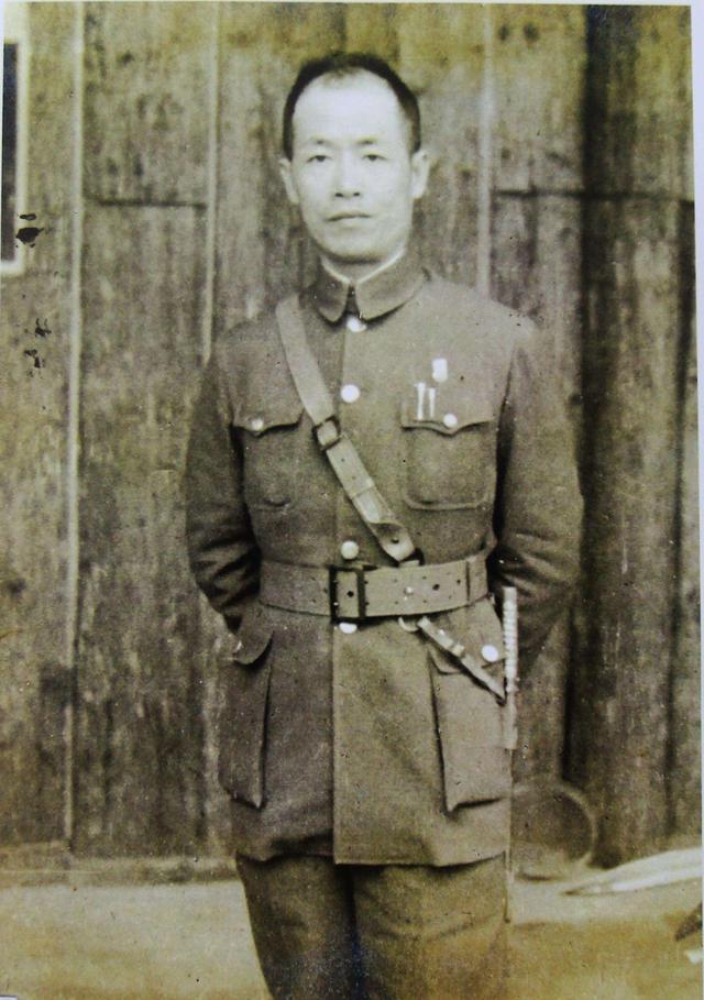 中国陆军第六十四军,军长李汉魂,粤军余汉谋集团的主力,其任务是攻击