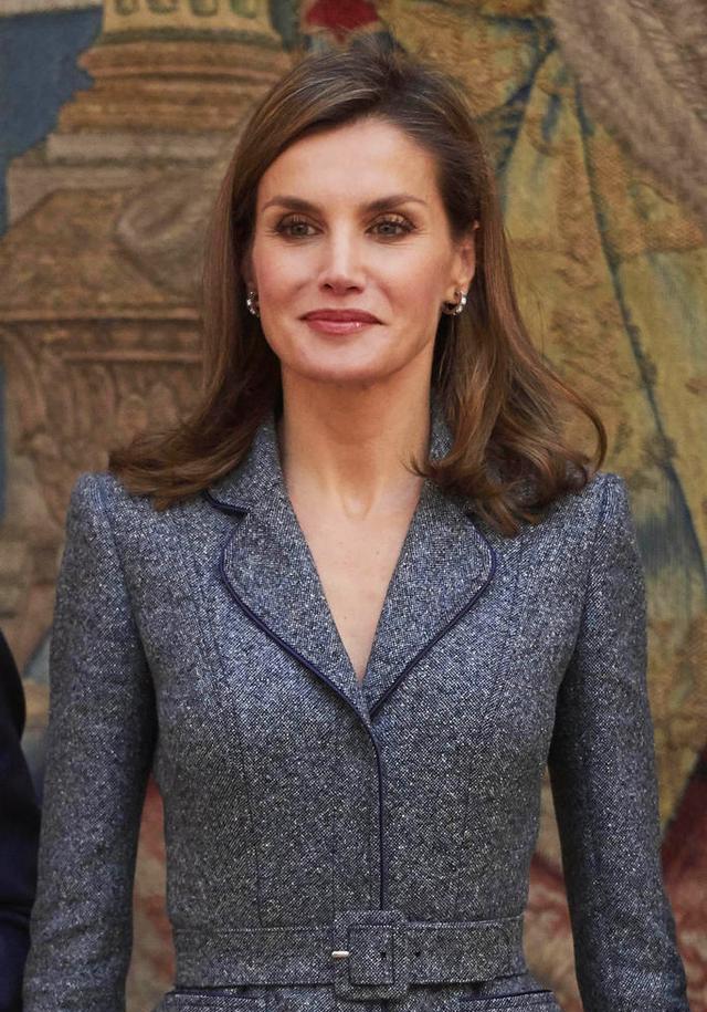 西班牙王妃日常穿搭图片