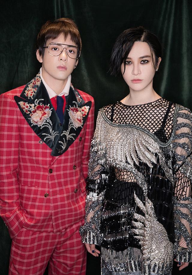 高冷尚雯婕同框帅萌曾舜晞,冷艳长裙与绅士西装碰撞,冰火两重天