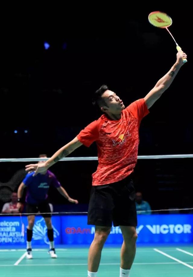 林丹右手镜像gif:平高球(1/1)