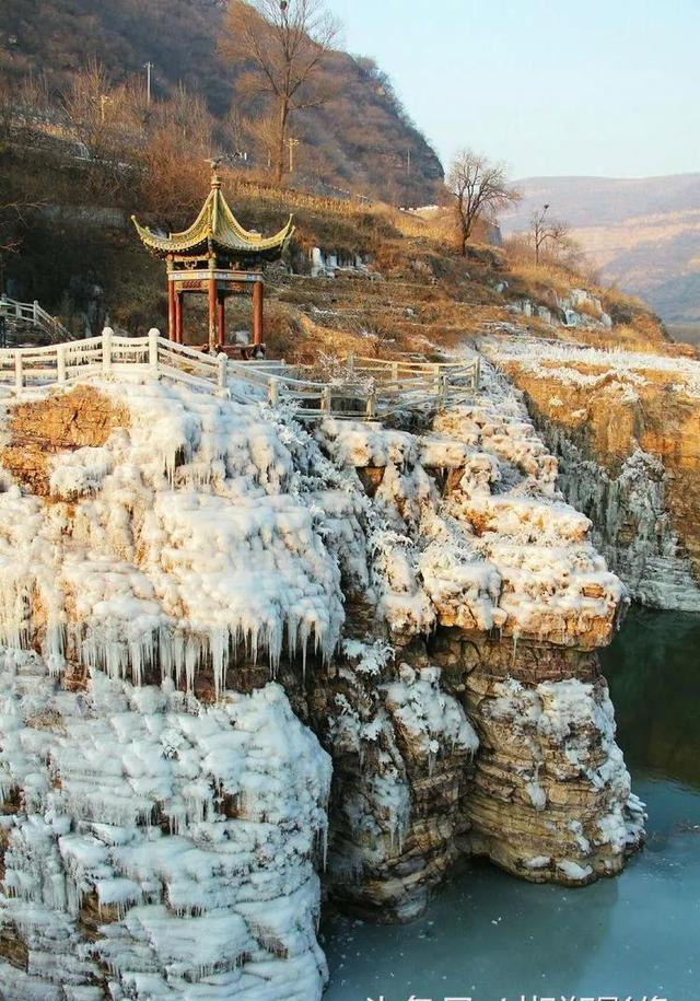 涉县合漳乡络丝潭景区的冰雕世界,一起来欣赏吧!
