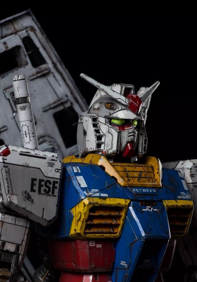 欣赏:新人上战场都是怪物,超大高达机体元祖78