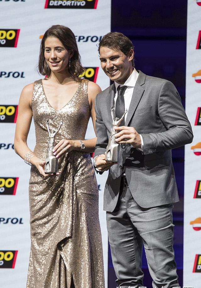 纳达尔穆古鲁扎分获男女最佳运动员