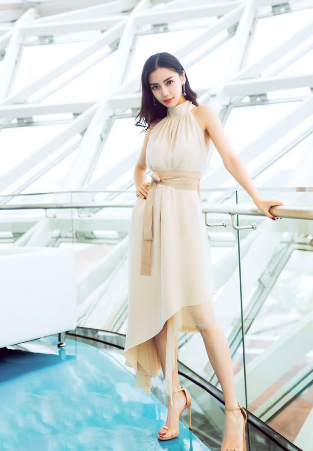 Angelababy助理曝光随手一拍,原来她才是ps用的最少的女明星!