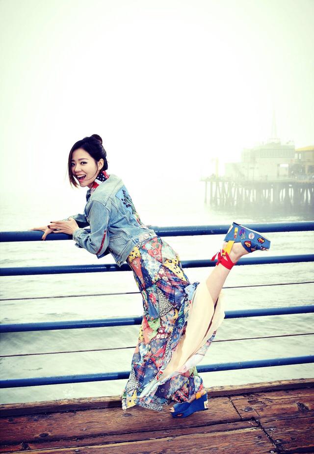 张靓颖不愧是张靓颖,这些穿搭真美 网友:再瘦点就好了