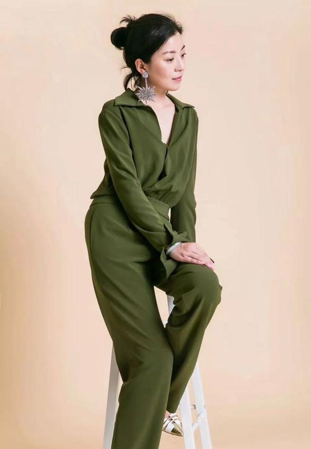 武林风王牌主持人空降!"ko女王"龚艳丽解说 这比赛有多厉害?