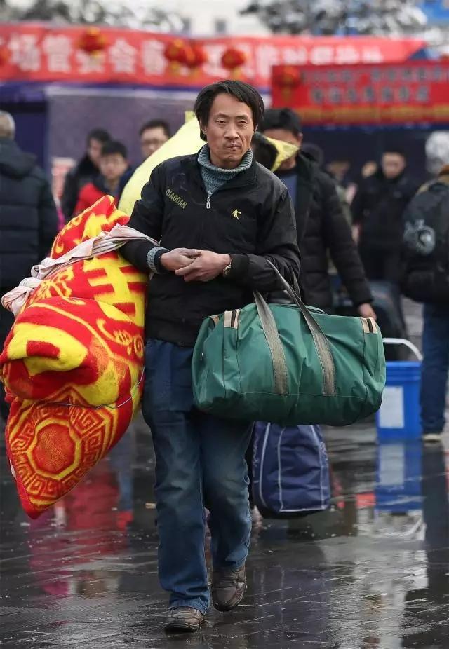 多一些平等和尊重,让自己的小家更稳固,让回家过年