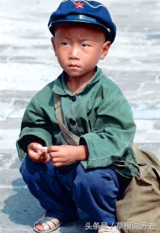 镜头下:70年代的中国儿童