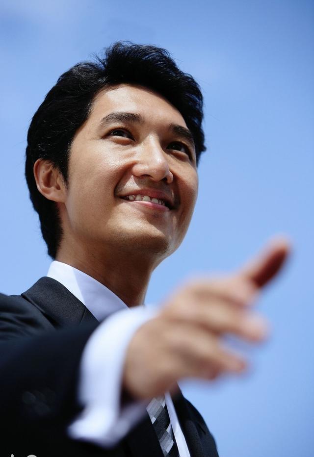 只有先正视自己,别人才会正视你!