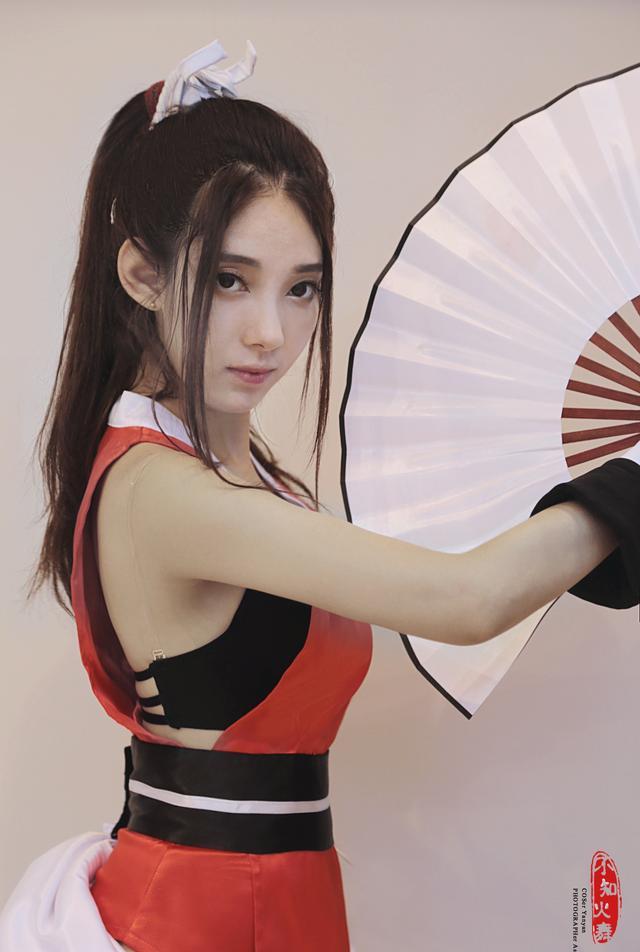 美女cos不知火舞,骚年你心动了吗