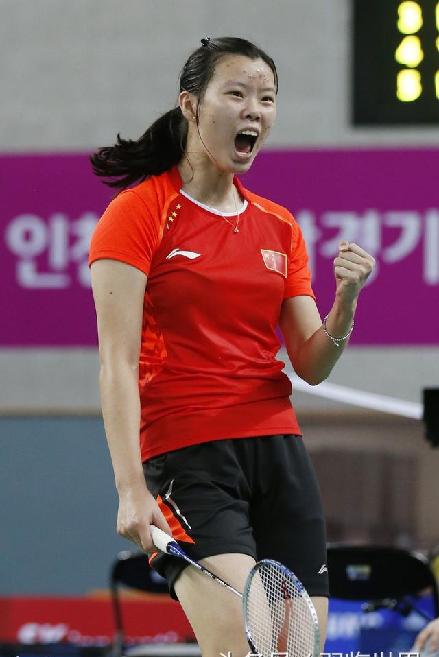 曾经的女单一姐李雪芮,伤后复出重操旧业,以女双的身份亮相|李雪芮|女