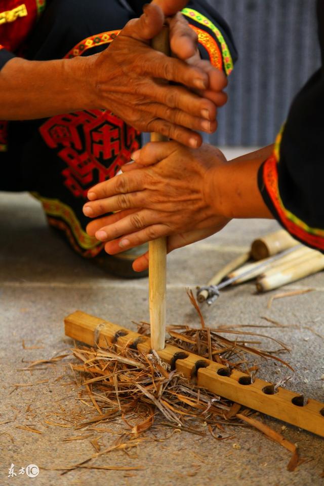 火是怎么来的?天上掉下来的,神仙家里偷来的