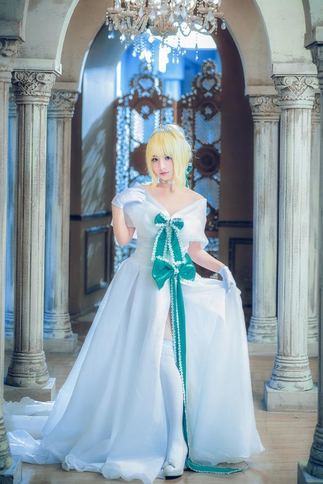 吾王画中仙！《FGO》Saber二周年礼装的COSPLAY欣赏