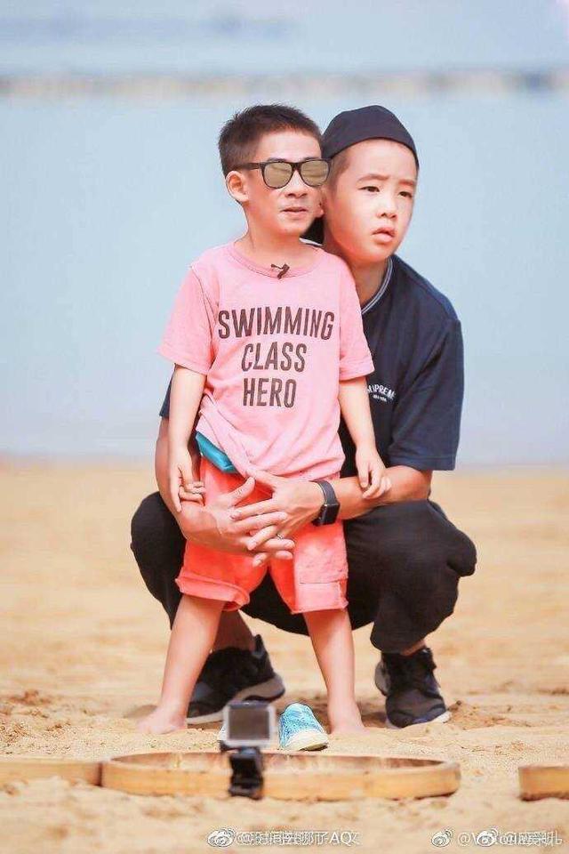 jasper出生后 应采儿曾吐槽爸爸偏心 然而陈小