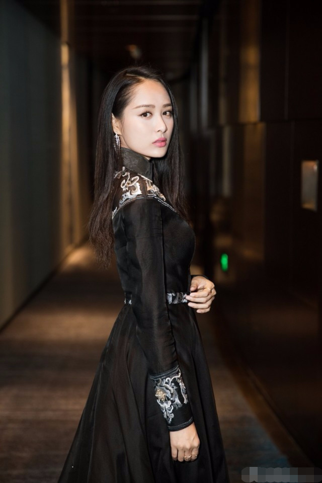 好莱坞电影|兔子|胡龄萌_新浪新闻