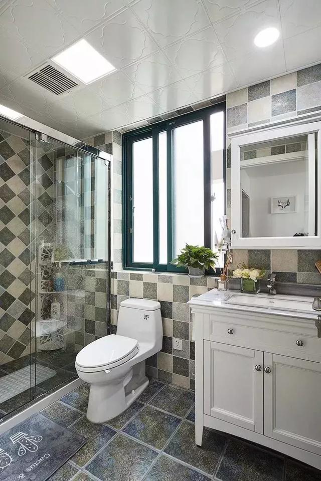 干湿分离的小户型卫生间,你可以把淋浴房这样做!