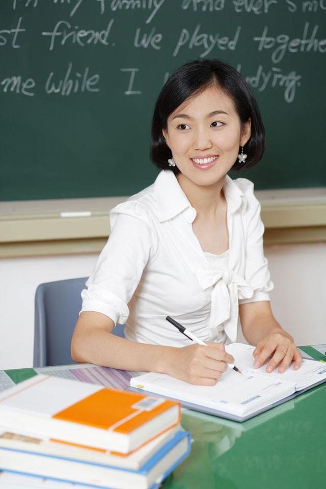 现代社会,80后90后家长还需要学校和老师来教育吗?