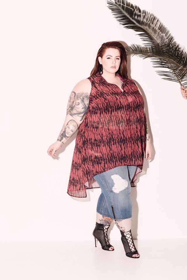 泰斯·霍丽迪: 一个美的不同寻常的胖女孩|美的|泰斯|霍丽迪_新浪新闻