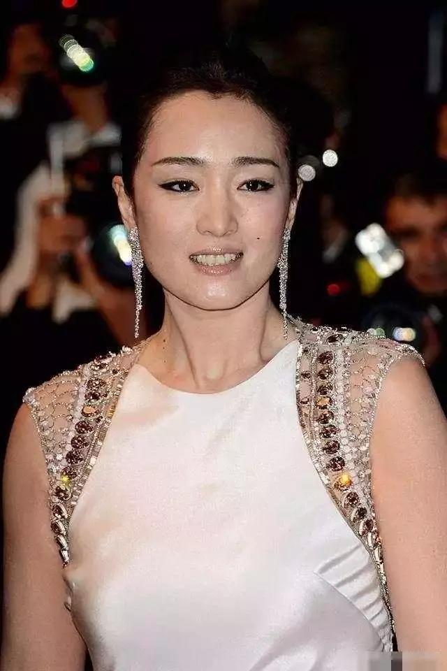 娱乐圈公认的国际脸,景甜,章子怡,钟楚曦,还有一个不得不服