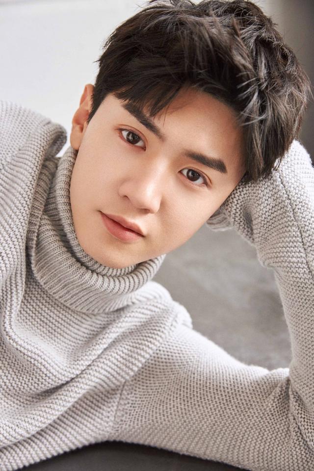 参演《秘果》爆红,现是吴奇隆新剧的男主,电影处女作合作张歆艺