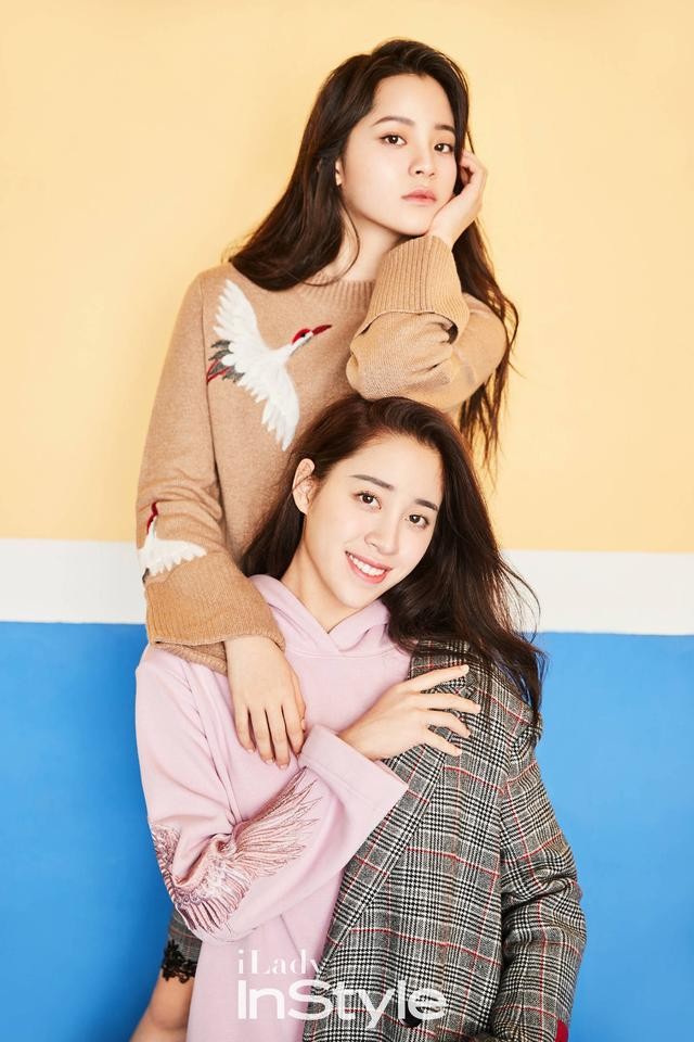 欧阳娜娜和欧阳妮妮狠狠秀了一把造型功力 衣服一起穿造型一起凹