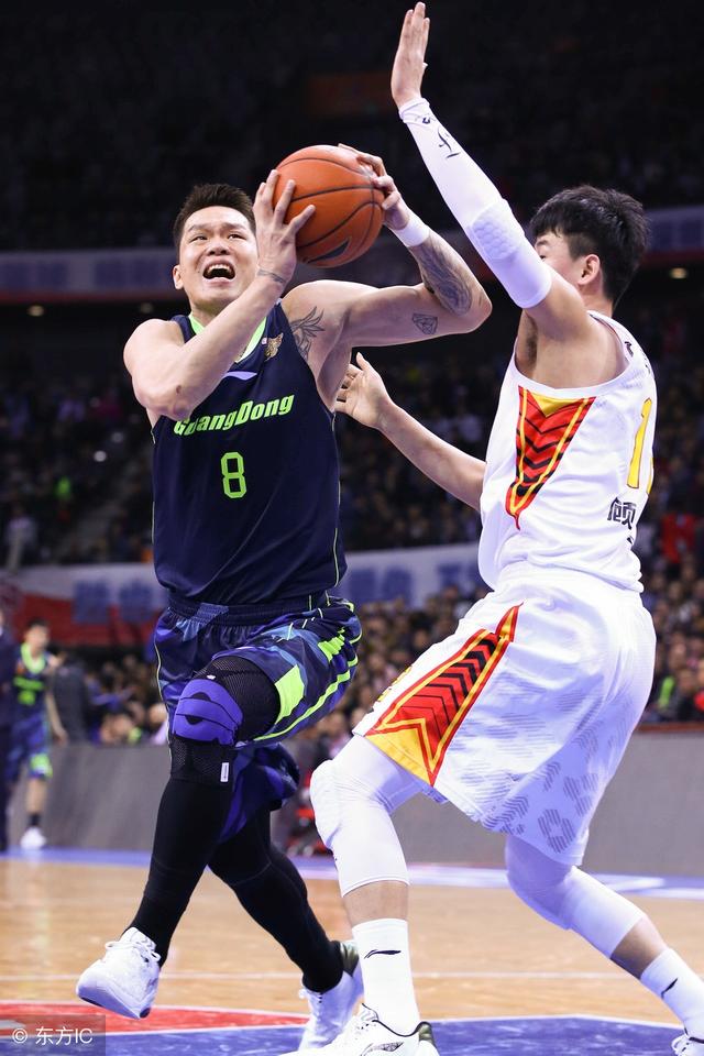 cba中第一个万分球员,朱芳雨