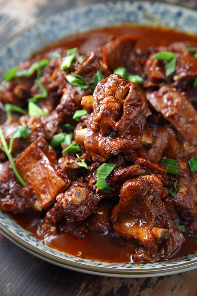 食谱|这两样东西和排骨一起炖,颠覆你的想像,但真好吃!