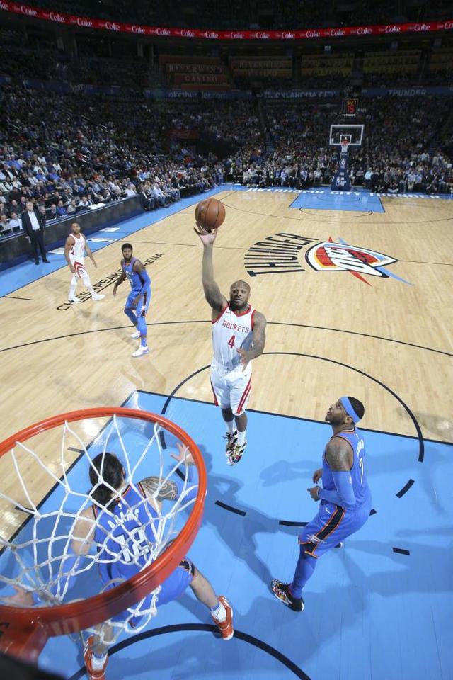 哈登威少半场齐刷6失误,雷霆13-0一波流依然奈何不了火箭